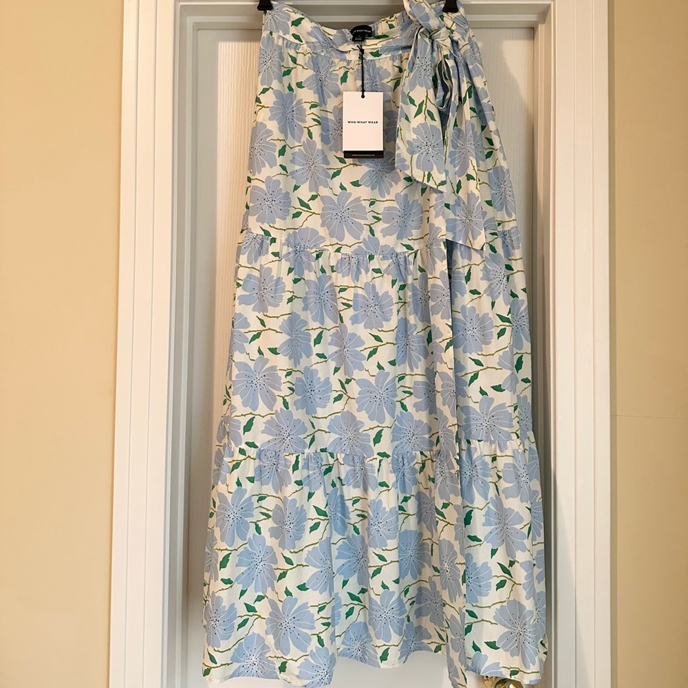 NWT maxi skirt.